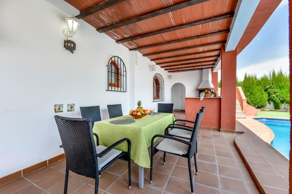Villas Guzman - Mouna Calp Extérieur photo
